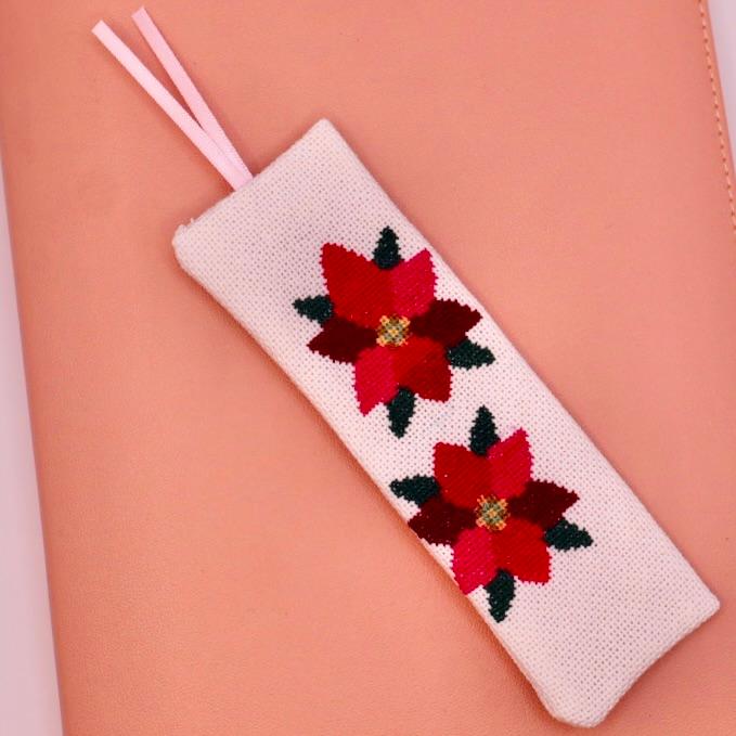 12月のしおり　ポインセチアの花　クロスステッチ刺繍1枚目の画像